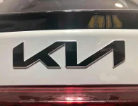 new-kia-k5-rear-black-with-stroke.webp